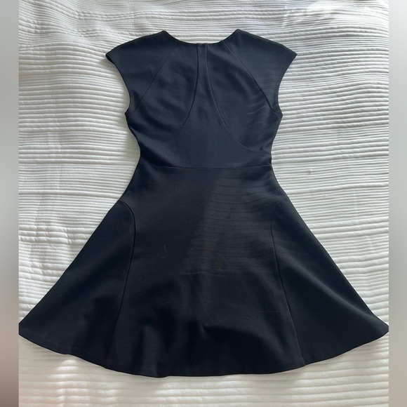 Wilfred- Keyhole Mini Dress. - Picture 4 of 7